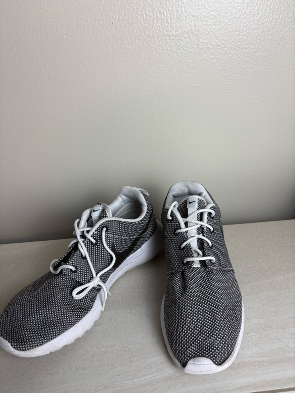 Men’s Nike Sneakers 9.5